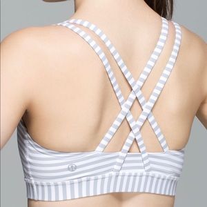 Lululemon Energy Gray Stripe Sports Bra / size 6